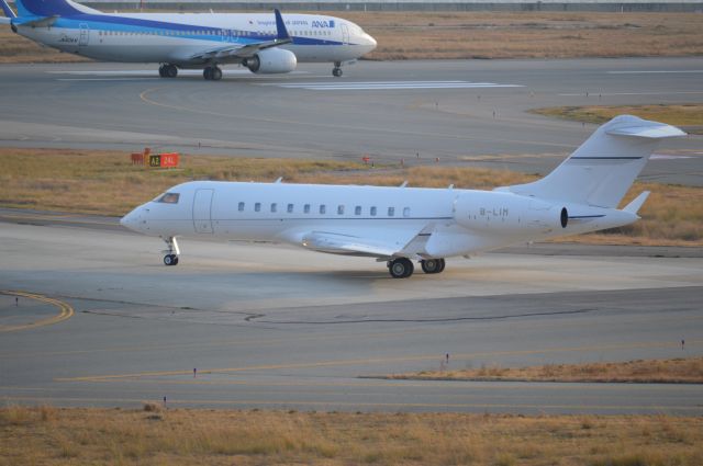 Bombardier Global 5000 (B-LIM)
