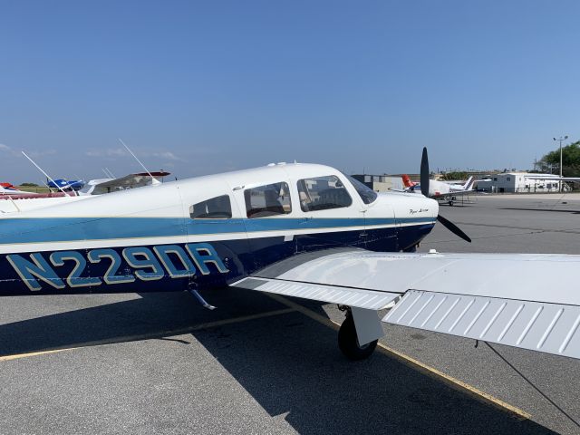 Piper Cherokee (N229DR)