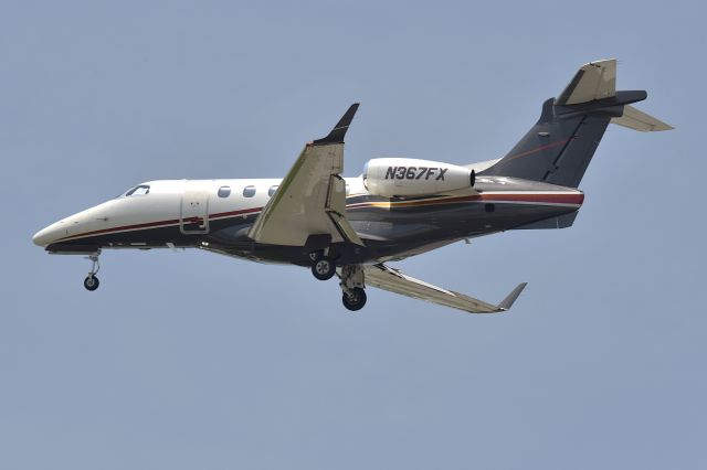 Embraer Phenom 300 (N367FX) - 23L 06-11-25