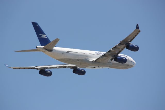 Airbus A340-300 (LV-ZRA)