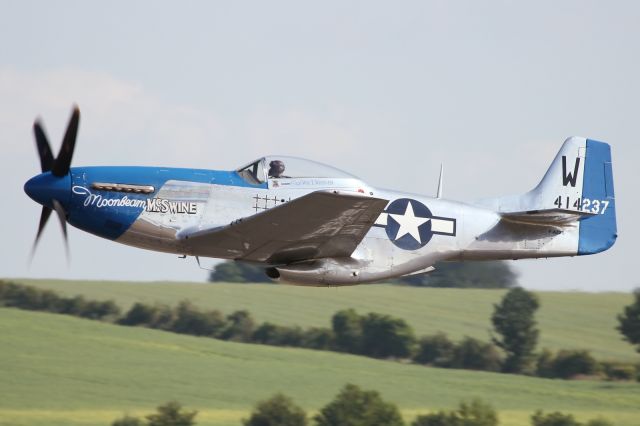 41-4237 — - Flying Legends 2013.