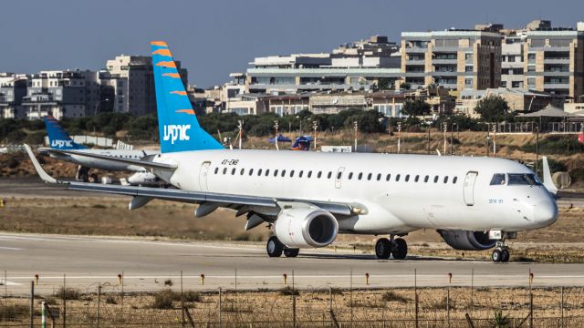 Embraer ERJ-190 (4X-EMB)