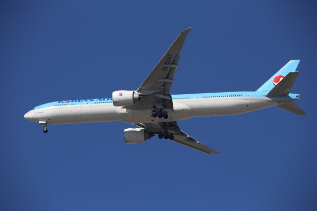 BOEING 777-300ER (HL8347)