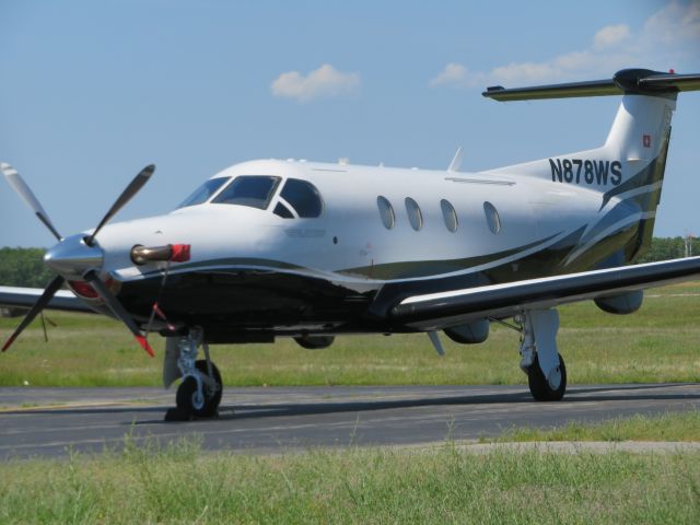 Pilatus PC-12 (N878WS) - This PC-12 gets ready for a departure to Lebanon, New Hampshire.