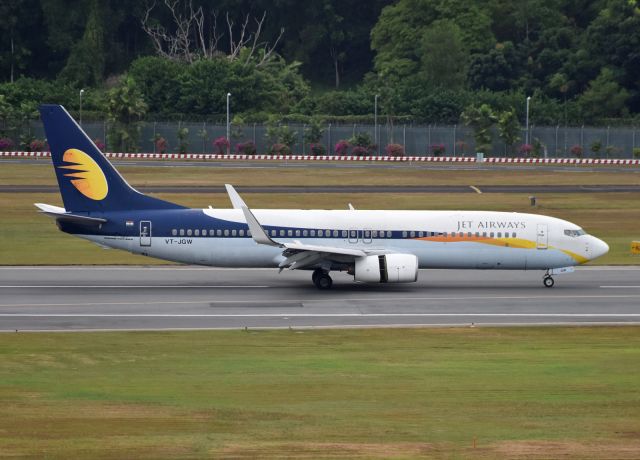 Boeing 737-800 (VT-JGW)