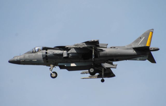 — — - New York Air Show at Stewart International Airport (SWF/KSWF) in New Windsor, Ny.  