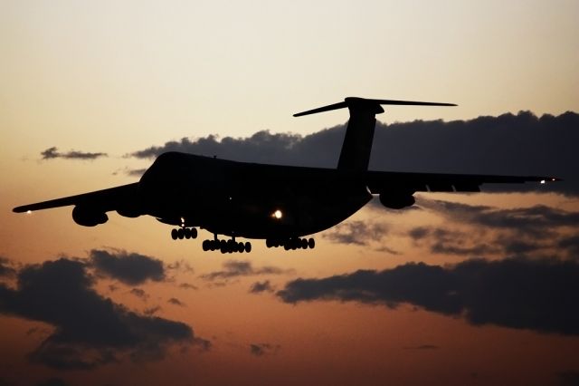 Lockheed C-5 Galaxy —