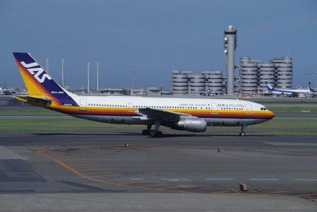 Airbus A300F4-200 (JA9472) - Taxing at Tokyo-Haneda Intl Airport on 1994/08/16