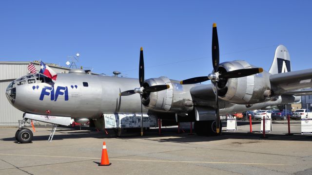 Boeing B-29 Superfortress (N529B)