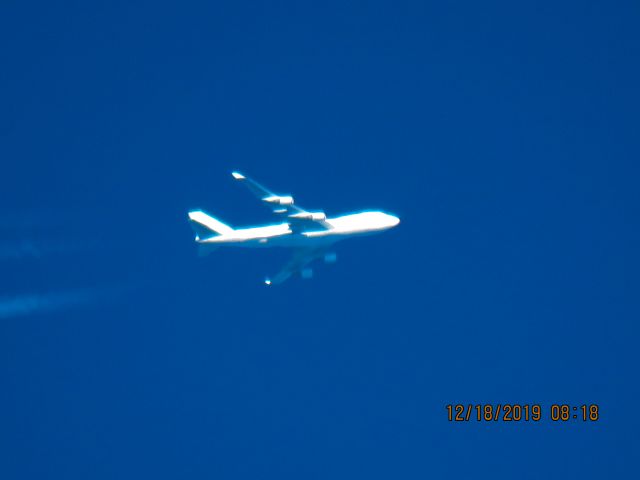 Boeing 747-400 (N401KZ)