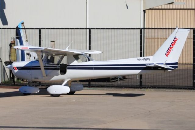 Cessna 152 (VH-WFV)