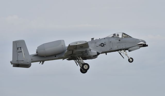 Fairchild-Republic Thunderbolt 2 (78-0639) - Flying at Airventure 2017