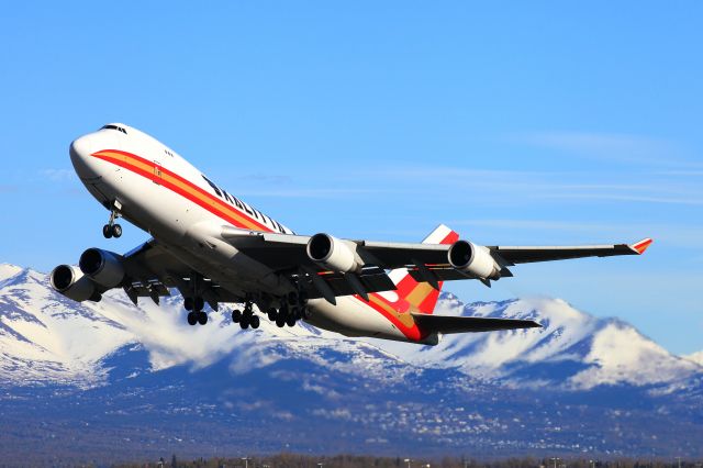 Boeing 747-400 (N700CK)