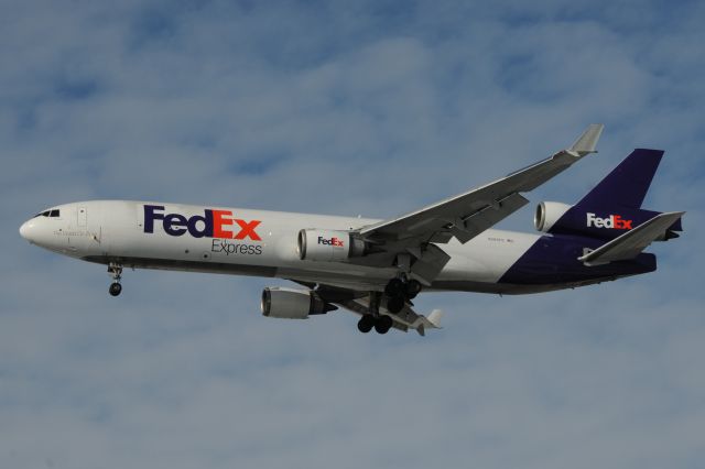 Boeing MD-11 (N585FE)