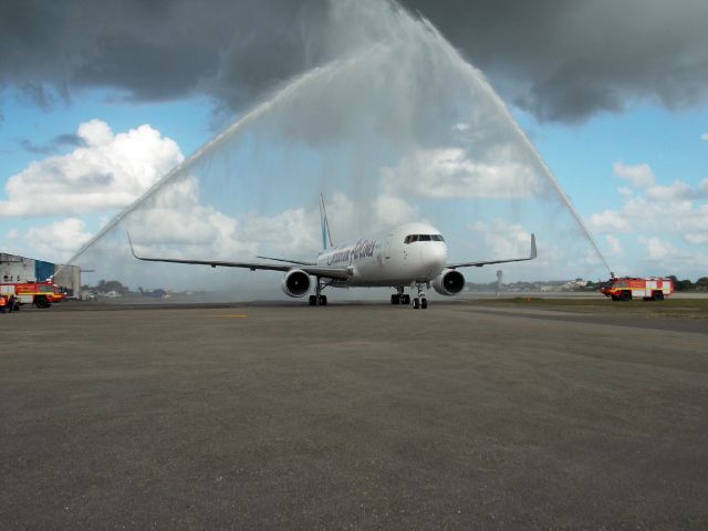 BOEING 767-300 (9Y-LGW) - Congratulations to Caribbean Airlines on receiving their 1st B763 aircraft, registered 9Y-LGW.