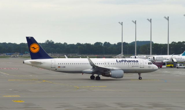 Airbus A320 (D-AIWB) - Lufthansa Airbus A320-214(WL) D-AIWB in Munich