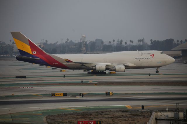 Boeing 747-400 (HL7620)