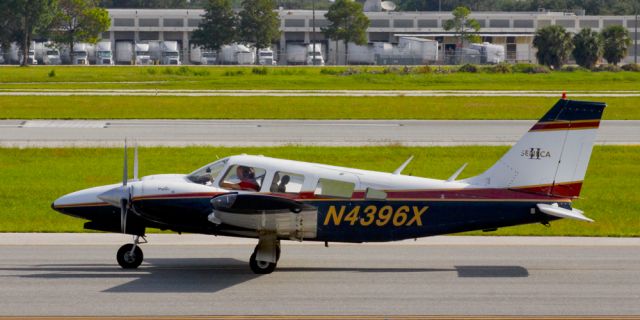 Piper Seneca (N4396X)