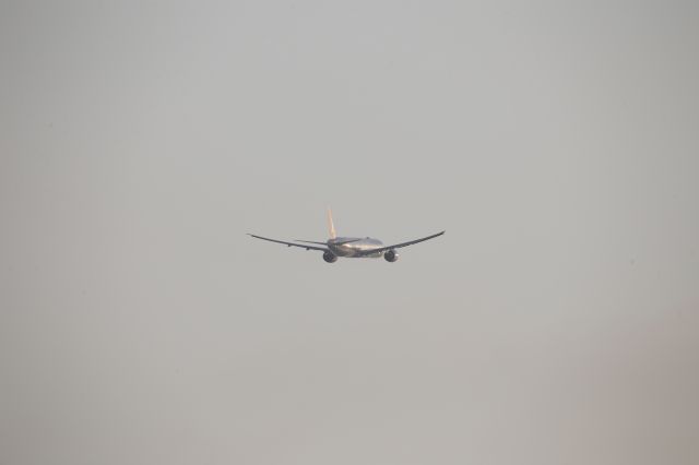 BOEING 777-300ER (TC-LJC)