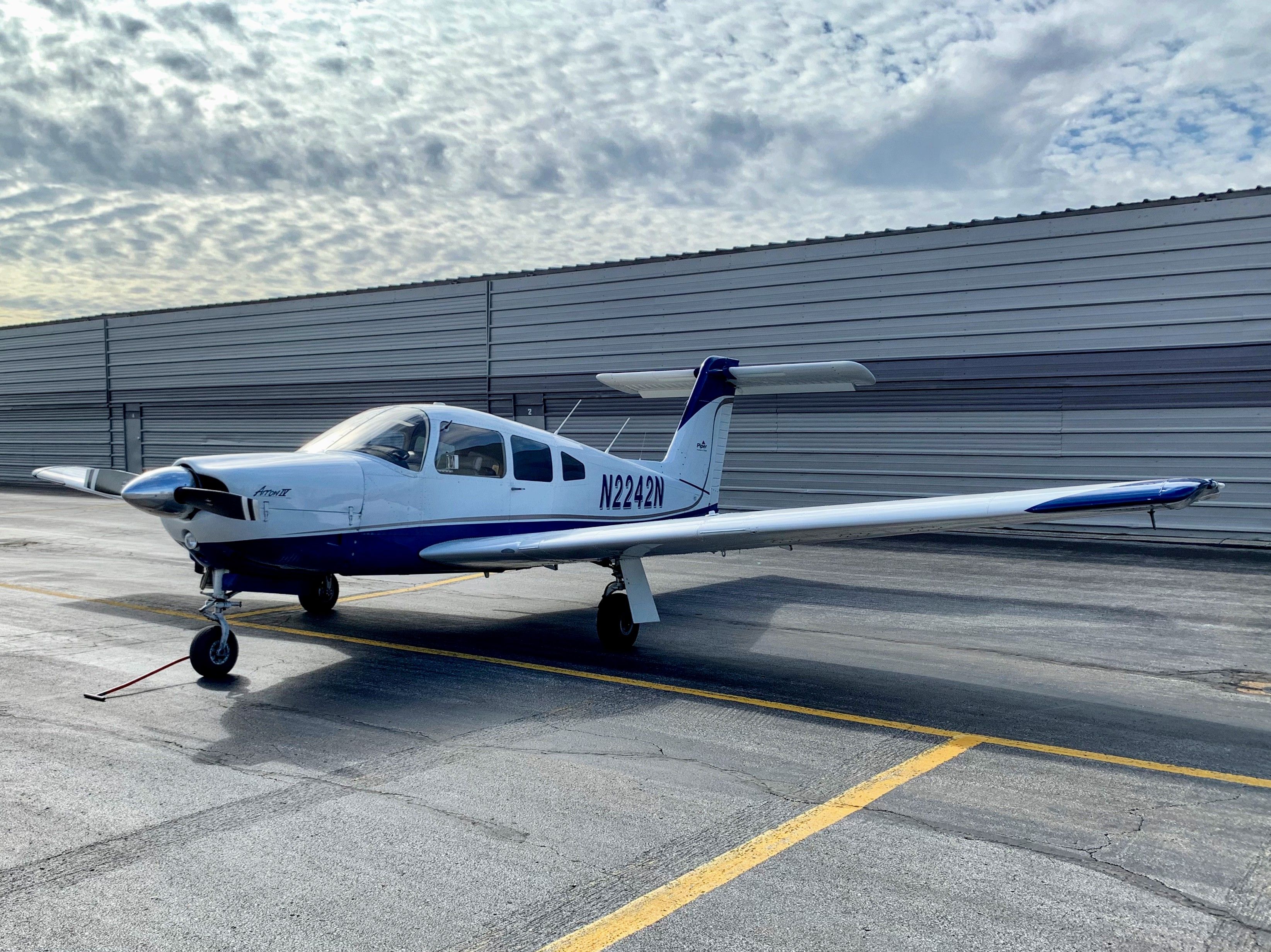 Piper Arrow 4 (N2242N)