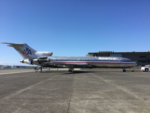 BOEING 727-200 (N874AA)