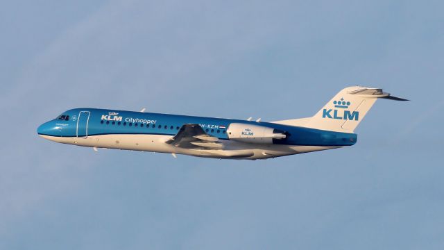 Fokker 70 (PH-KZM)