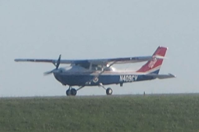 Cessna Skylane (N409CV)