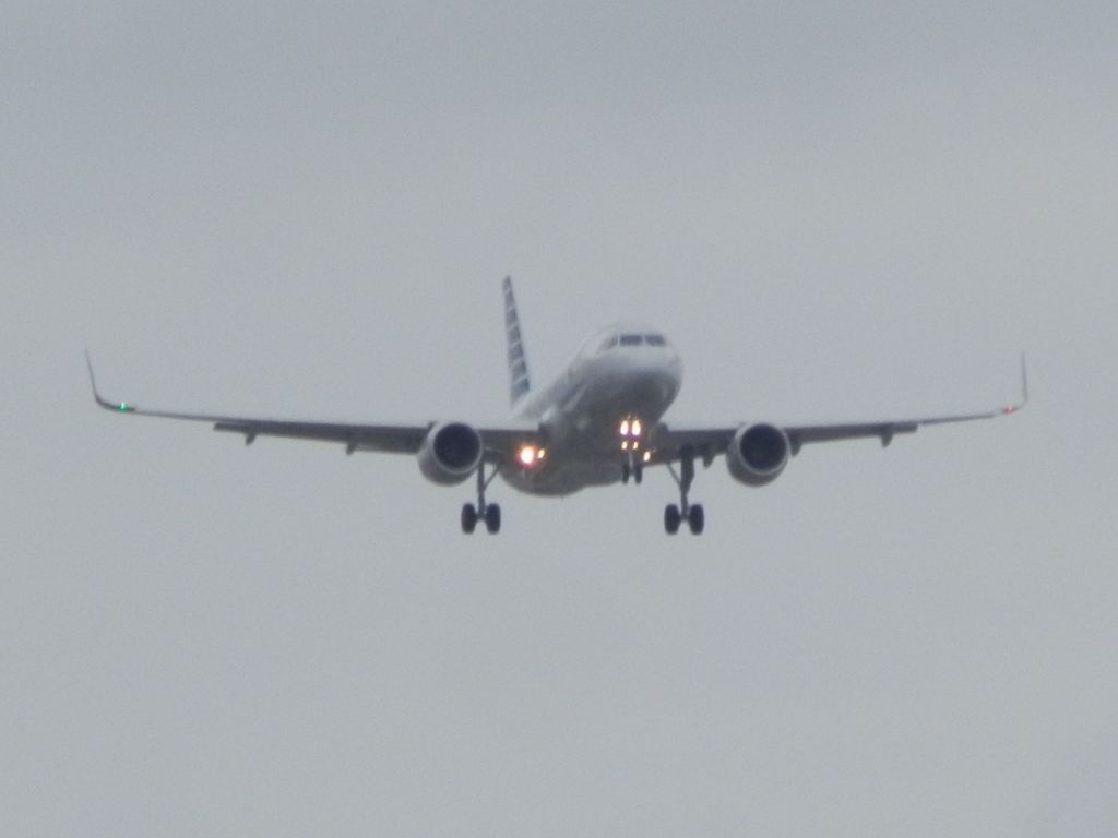 Airbus A319 (N70020)