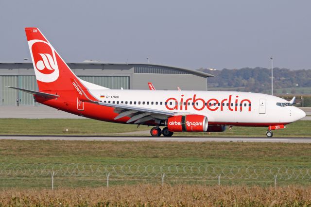 Boeing 737-700 (D-AHXH) - "Air Berlin" livery