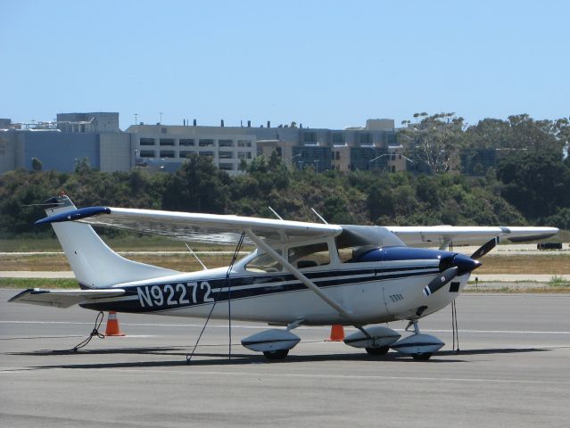 Cessna Skylane (N92272)