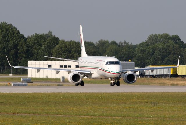 Embraer ERJ-190 (CN-RGP)