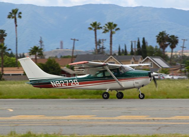 Cessna Skylane (N9272G) - Locally-based 1971 Cessna 182N landing runway 31R at Reid Hillview Airport.