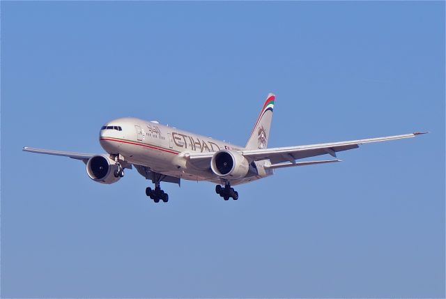 Boeing 777-200 (A6-LRE) - a rel=nofollow href=http://flightaware.com/live/flight/A6LRE/history/20141109/0450Z/OMAA/KLAXhttps://flightaware.com/live/flight/A6LRE/history/20141109/0450Z/OMAA/KLAX/a