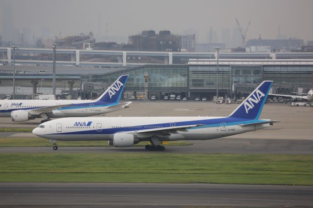 Boeing 777-200 (JA709A)