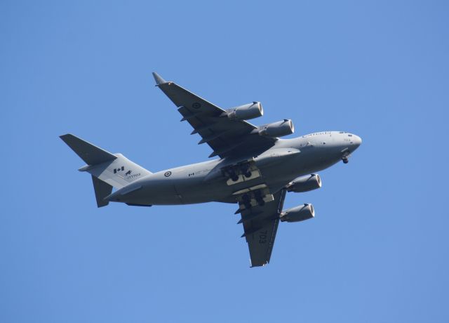 Boeing Globemaster III (17-7703) - Canadian Forces C-17 landing CFB Trenton Ontario Picture taken july 31/2013.