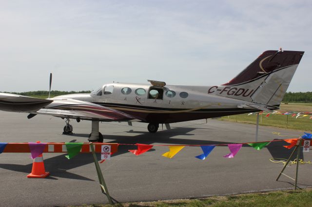 Cessna 421 (C-FGDU) - C-FGDU Cessna 421-B RVA Aéroport de Sherbrooke QC. CYSC 16-06-2018.