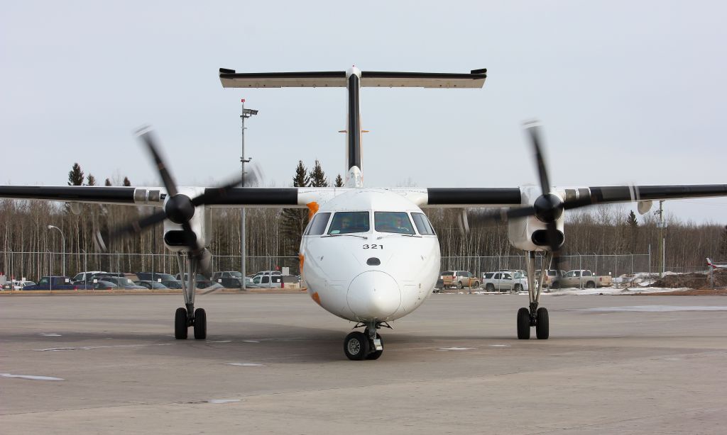 de Havilland Dash 8-100 —