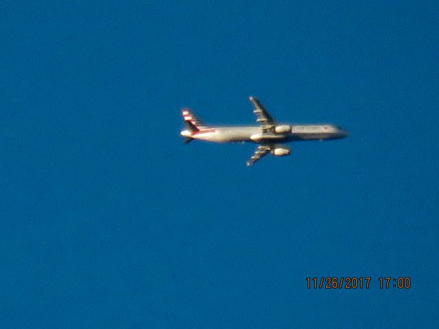 Airbus A321 (N538UW)