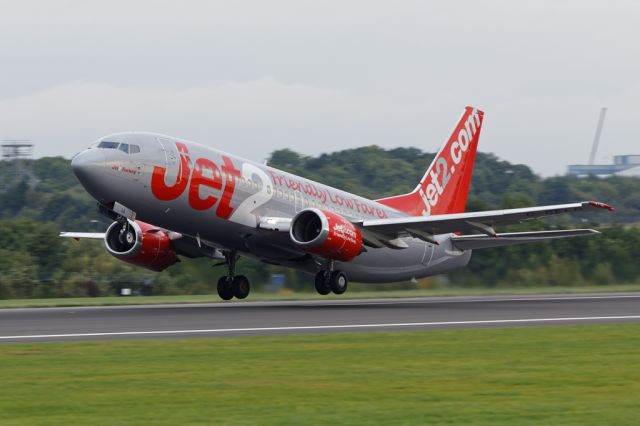 BOEING 737-300 (G-CELG) - EXS883 off to Pisa