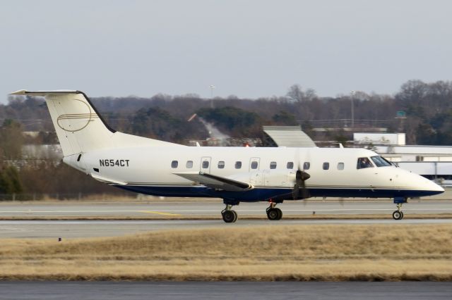 Embraer EMB-120 Brasilia (N654CT) - Charter Air Transport Embraer 120 Brasilia 1/26/14