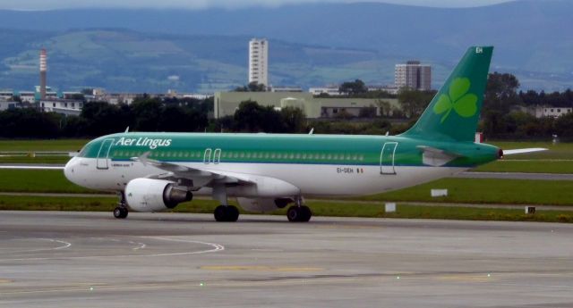 Airbus A320 (EI-DEH)