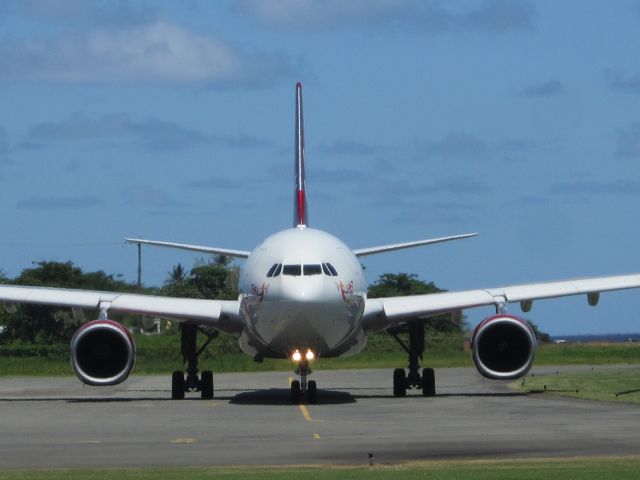 Airbus A330-300 (G-VLUV)