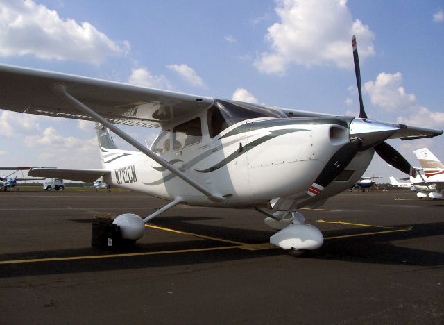 Cessna Skylane (N712CM) - On the delivery ramp at Cessna at KIDP