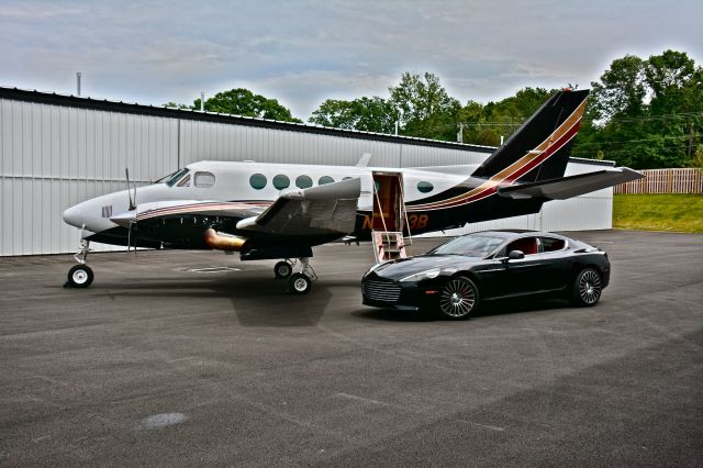 Beechcraft King Air 100 (N3663B)
