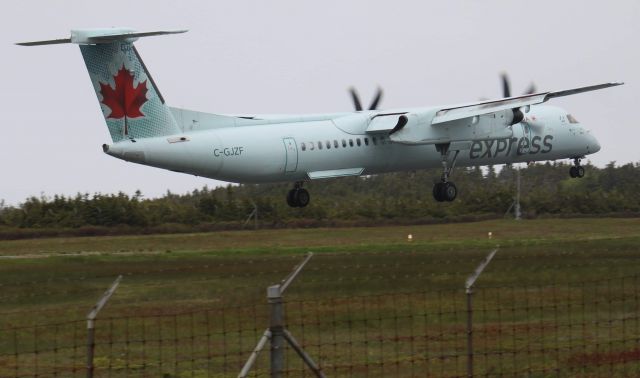 de Havilland Dash 8-400 (C-GJZF)