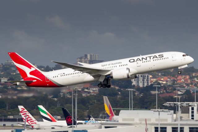 Boeing 787-9 Dreamliner (VH-ZNG) - Qantas 787-9 (VH-ZNG) getting up and away from 34L for its flight to Hong Kong as QFA127/QF127.