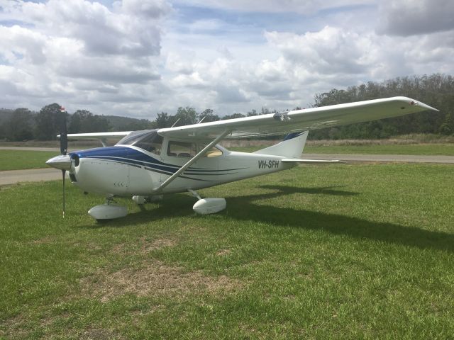 Cessna Skylane (VH-SFH)