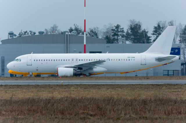 Boeing 737-800 (ES-SAQ) - Spotting RZE