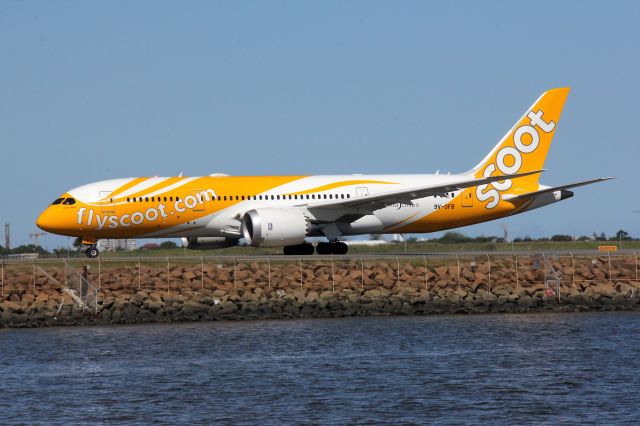 Boeing 787-8 (9V-OFV) - Boeing 787-8br /Photo: 16.11.2015