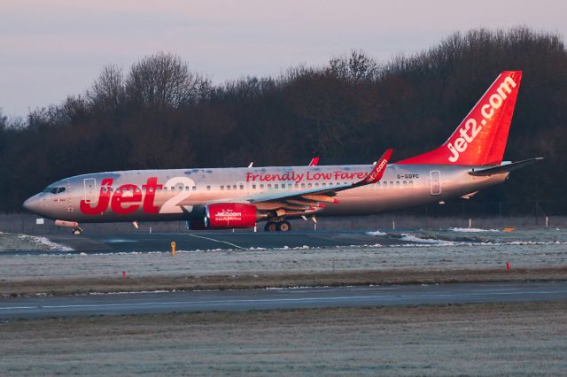 Boeing 737-800 (G-GDFC) - A deiced EXS935 taxying to 05L on departure to Turin